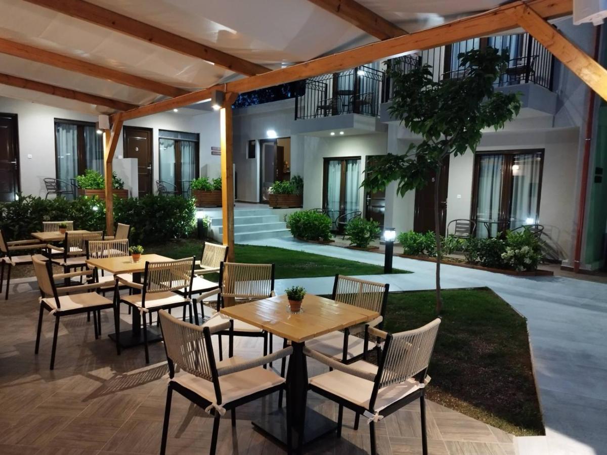 Oro Hotel สเกียธอสทาวน์ ภายนอก รูปภาพ